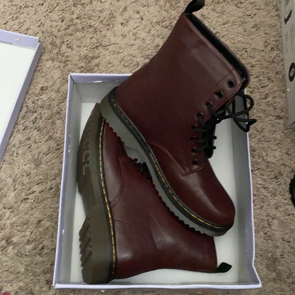 Lace Up Combat Boots - Picture 5 of 9